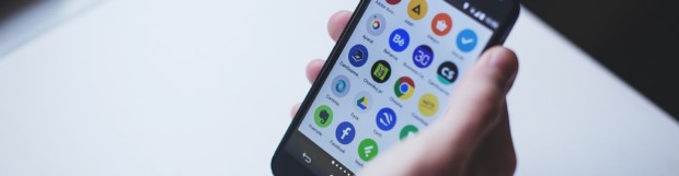 When Does It Make Sense to Stick to Your Old Phone?